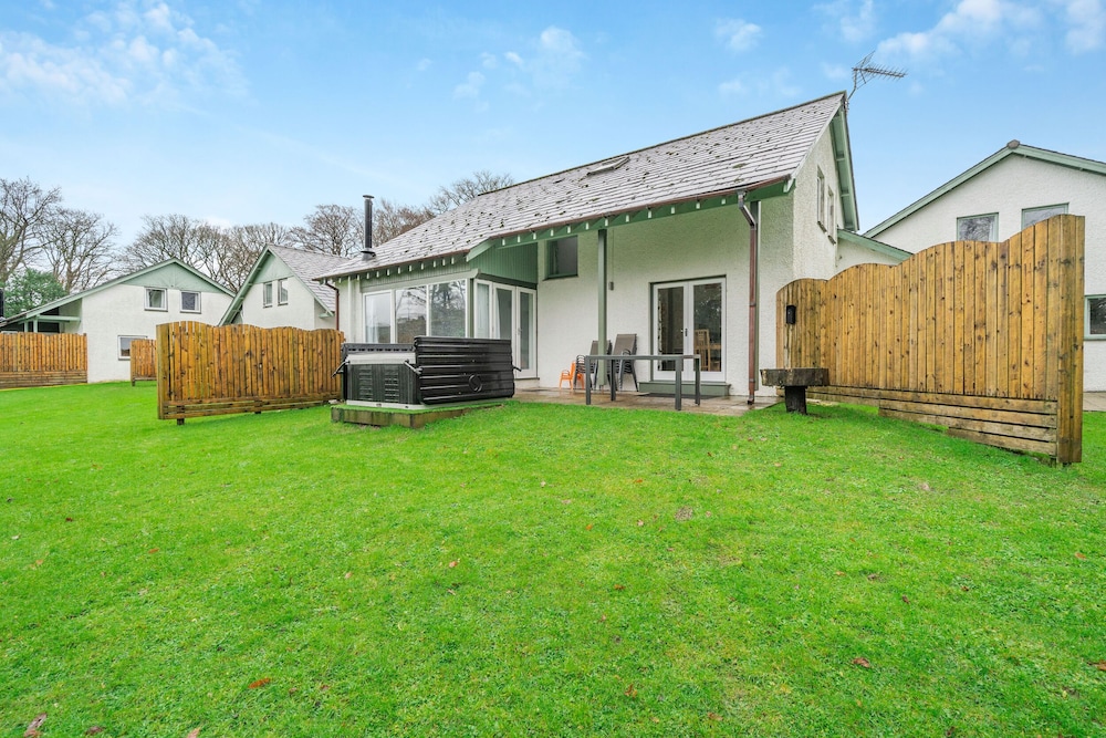 Elm - Woodland Cottages