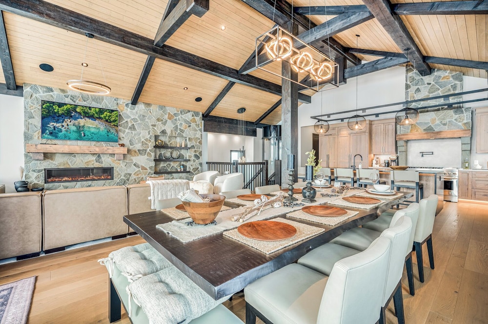 Opulence At Big White