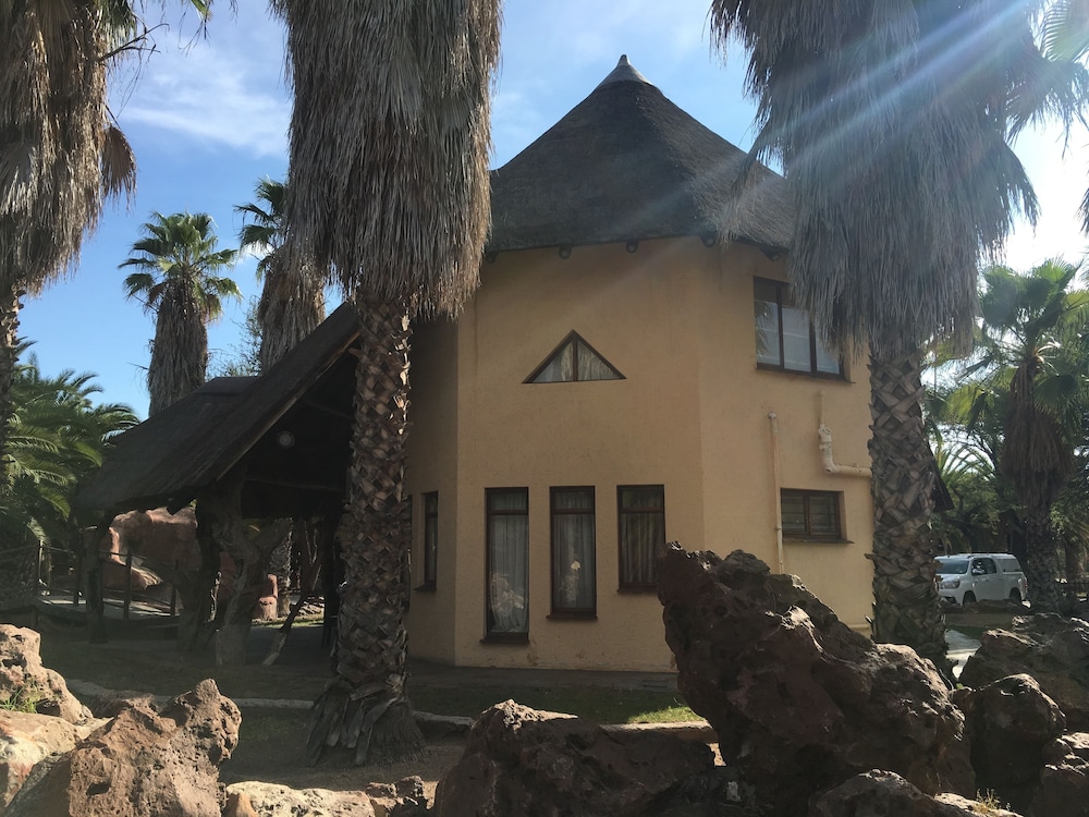 Tautona Lodge