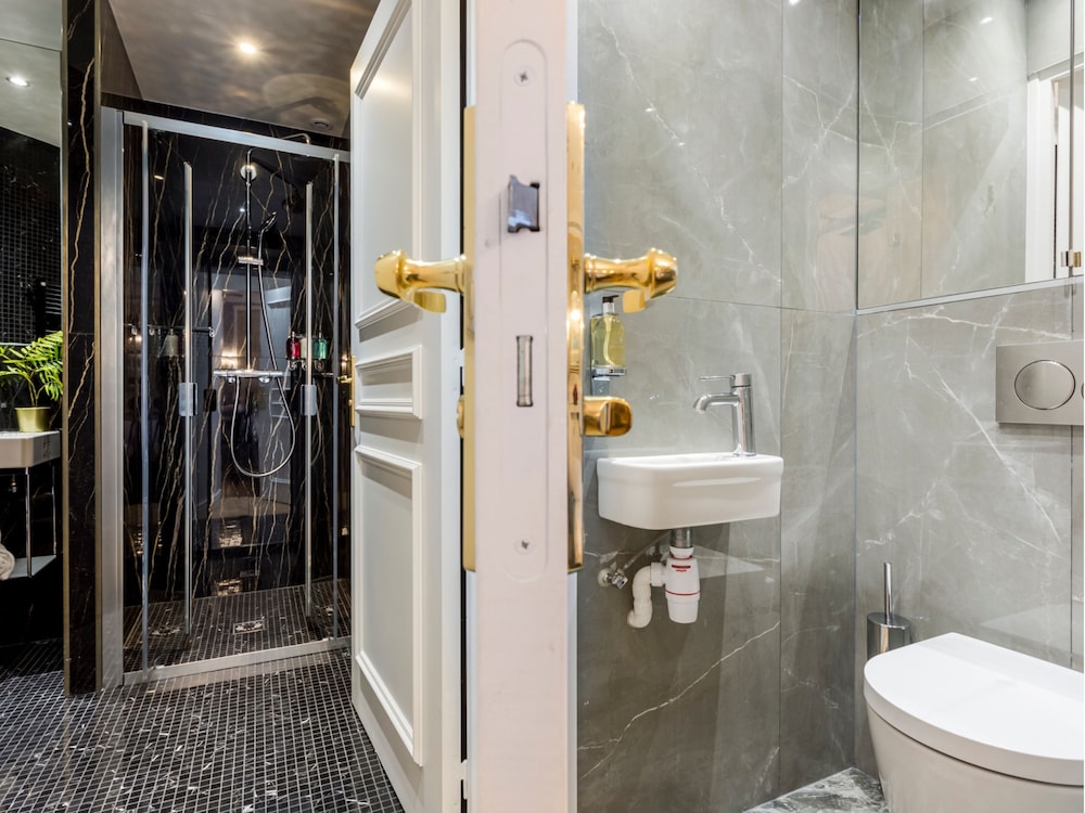 Merveil Luxury Suites - Reaumur I-II