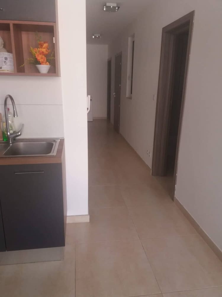 Charming 2-bed Apartment in san Gwann photo 4