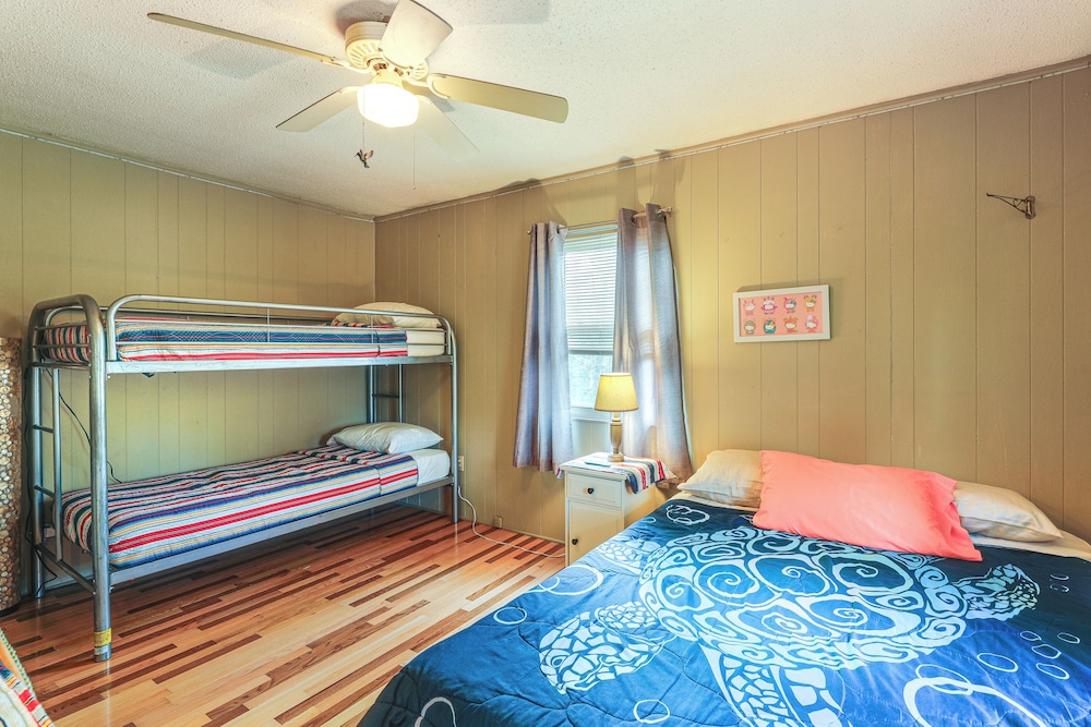 Spacious Family Home: 9 Mi to Ocean City Boardwalk