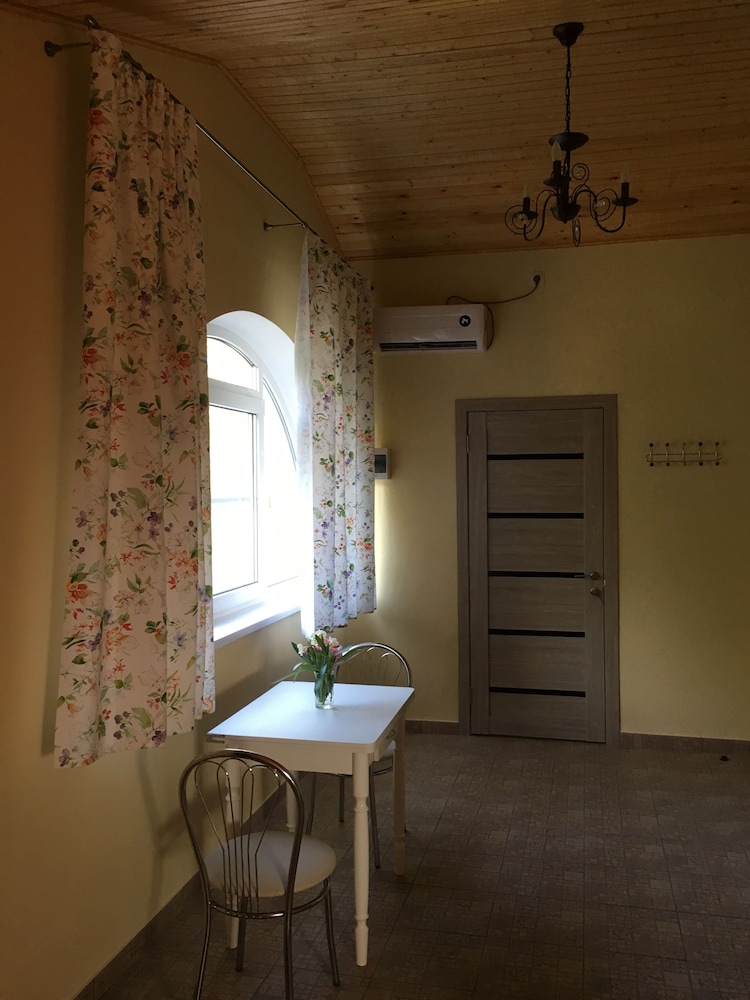 Villa Acacia