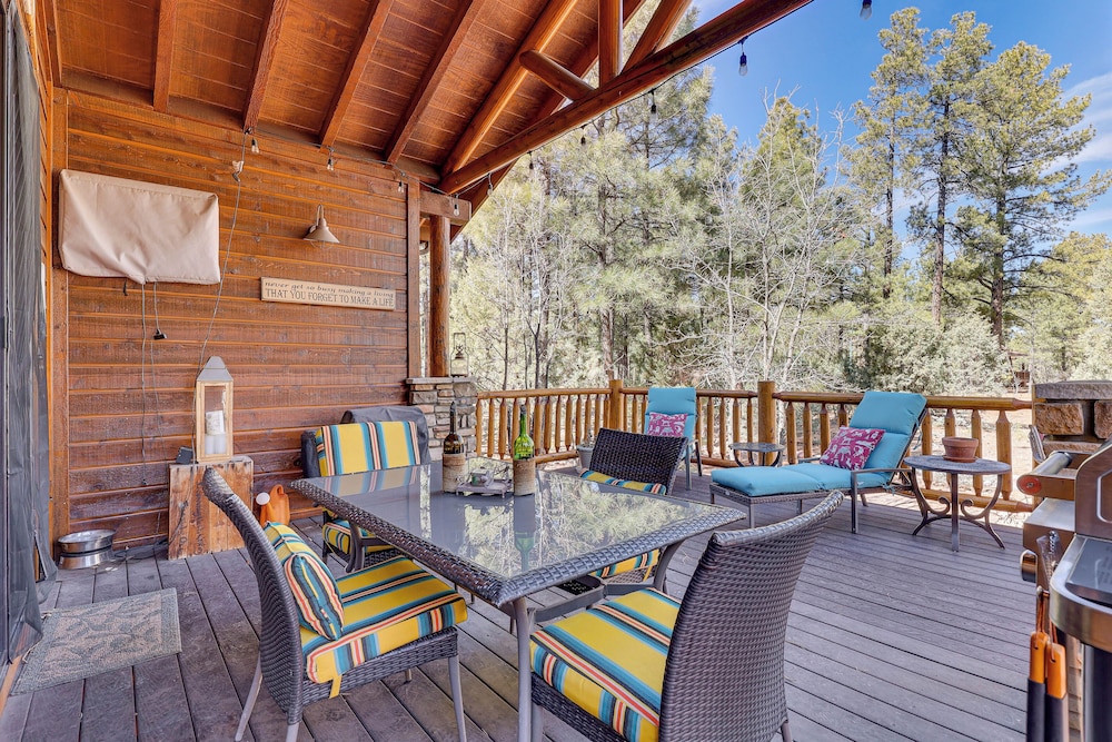 Rustic Retreat w/ Spacious Deck in Show Low!