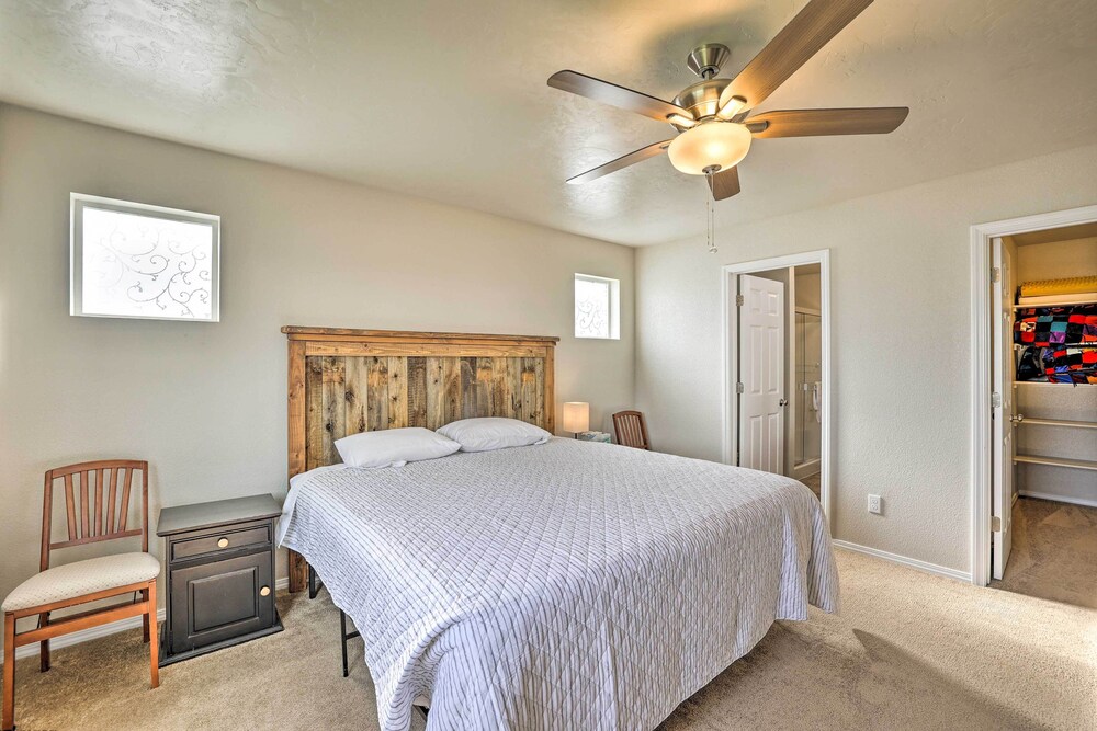 Phoenix Iii 3051 3 Bedroom Condo