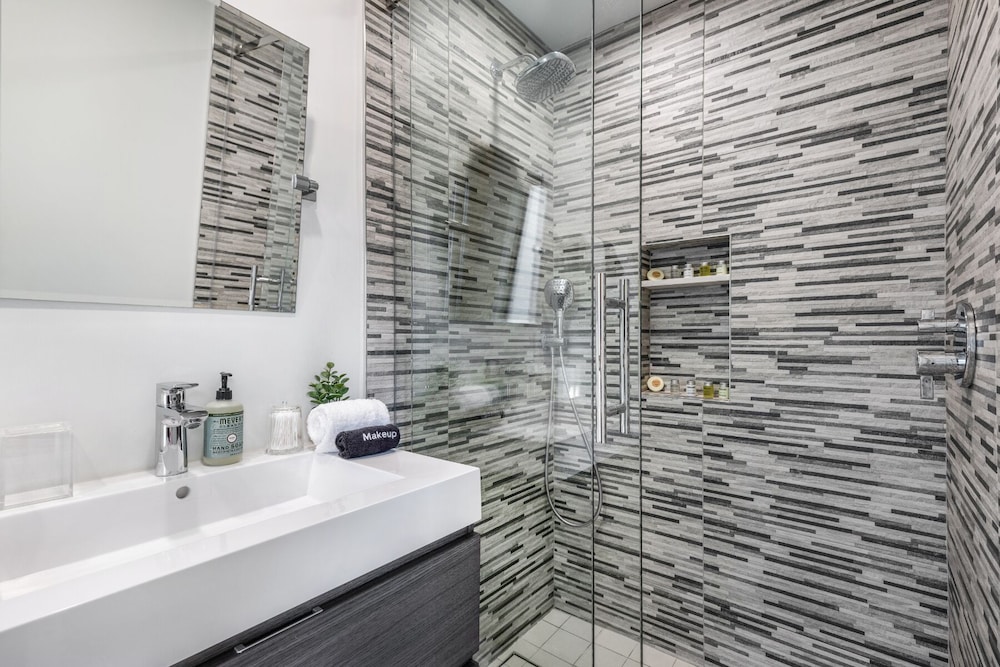 Lindenhurst - Image 5