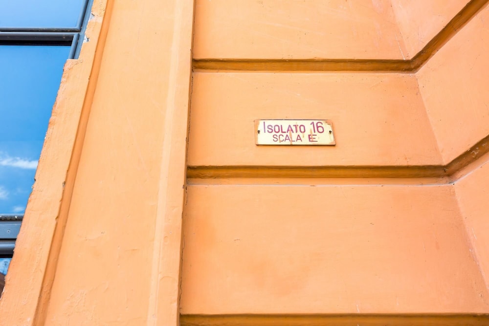 Emanuele III - 4 Bedroom Apartment