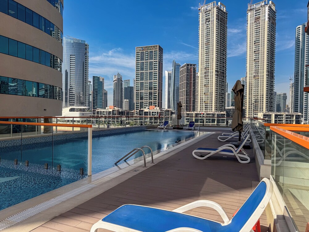 PVH - Canal Frontage 1BR - Millennium