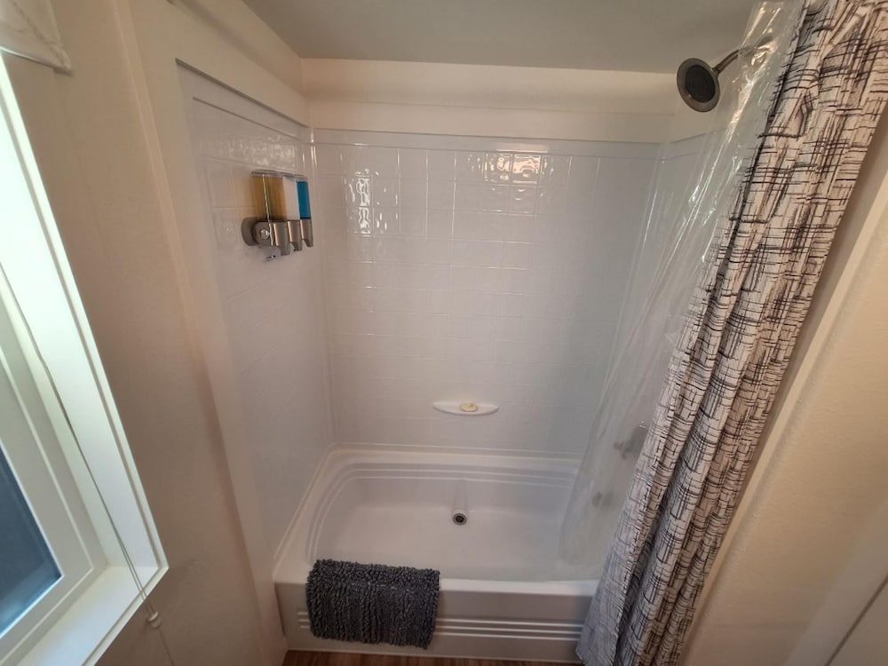 Oceanfront Cabin 10 Jacuzzi Breathtaking Views