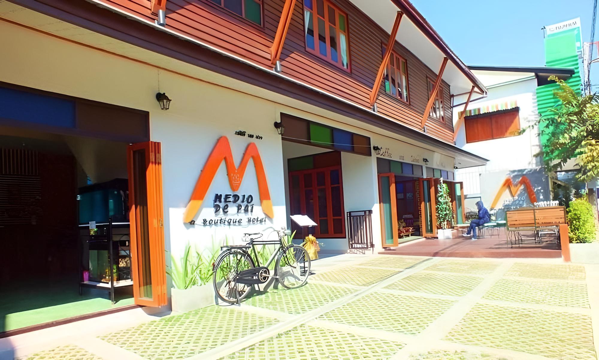 Medio De Pai Hotel