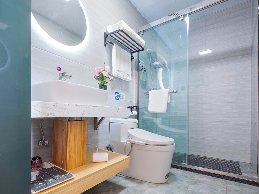 RC SMART HOTEL