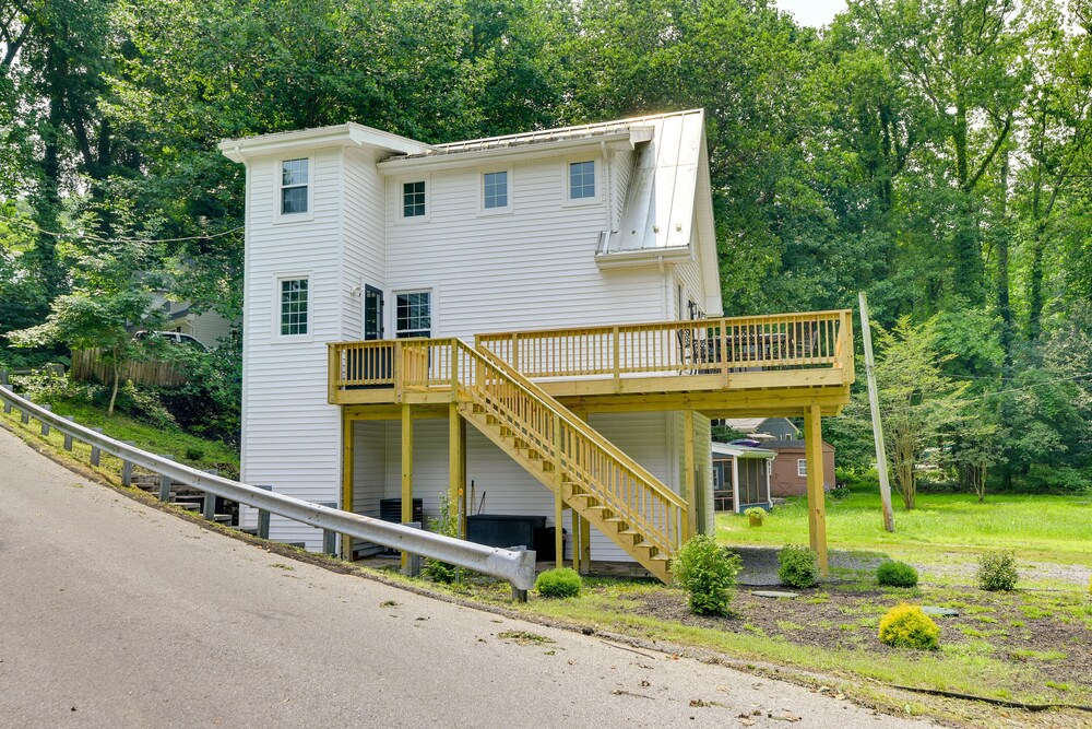Family-friendly Chesapeake Beach House With Deck! view 3