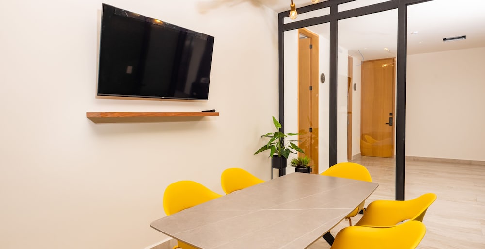 meeting & event spaces