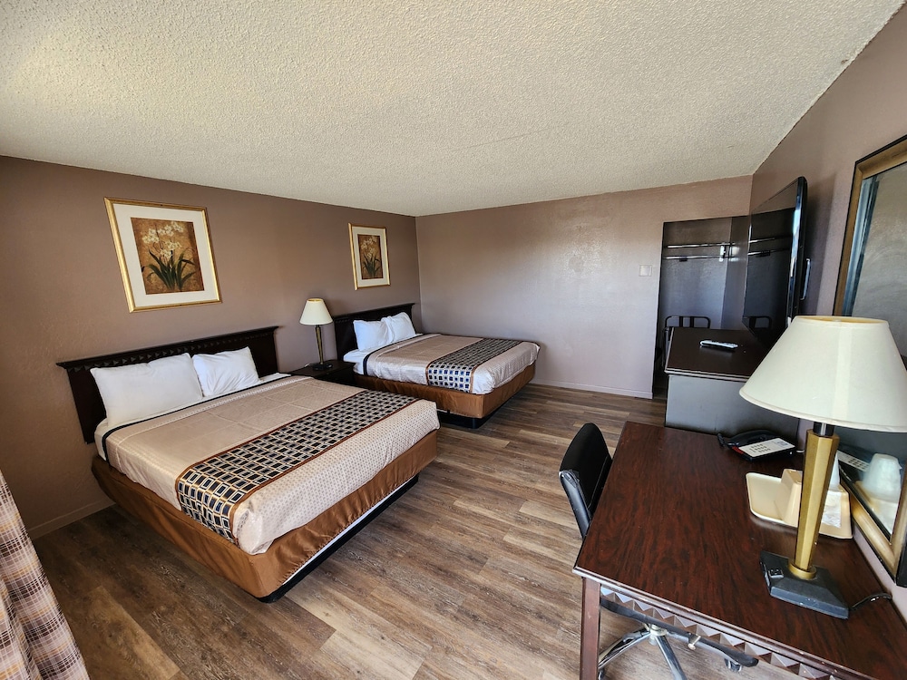 Satellite Inn