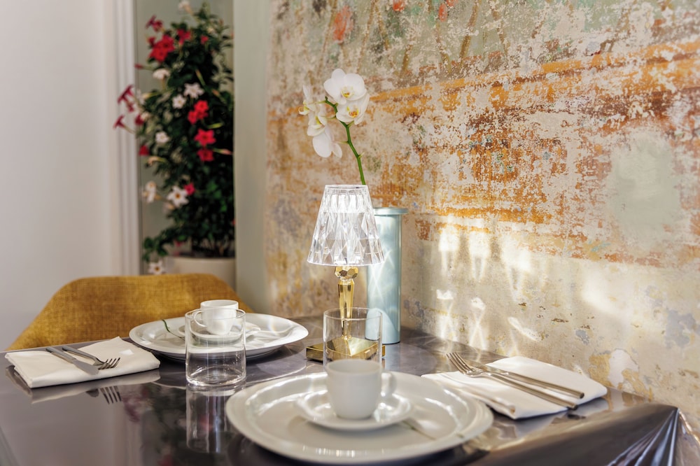 PALAZZO DELLA BIANCA- Royal Experience