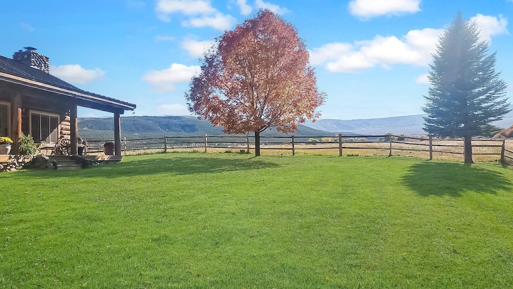 Timeless Mesa Hideaway 2 Bedroom Cabin