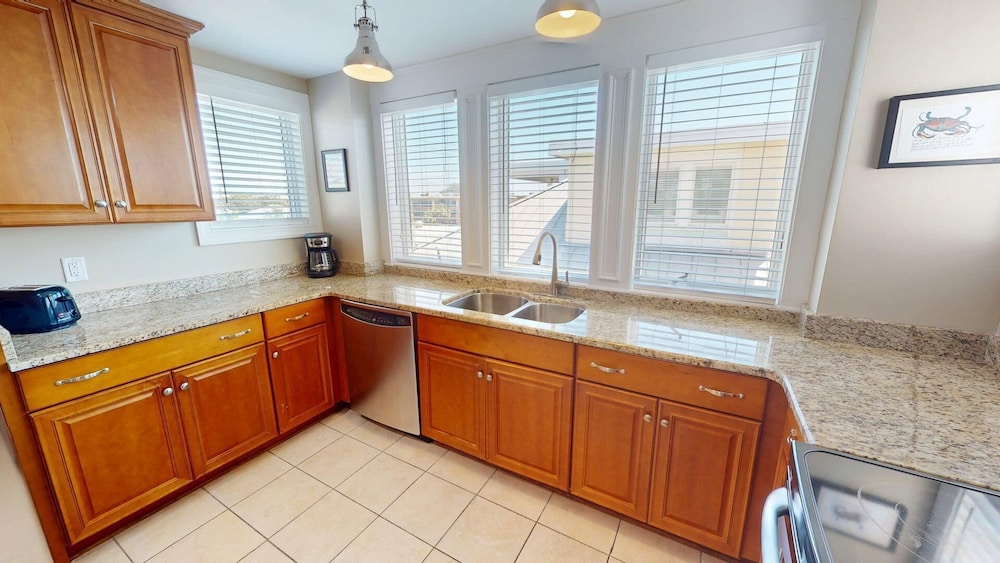 Captains Watch 2 by Tybee Vacation Rentals