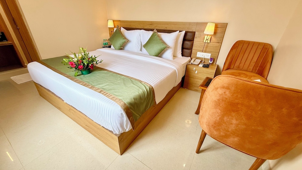 Hotel La Bella - near Sea Beach