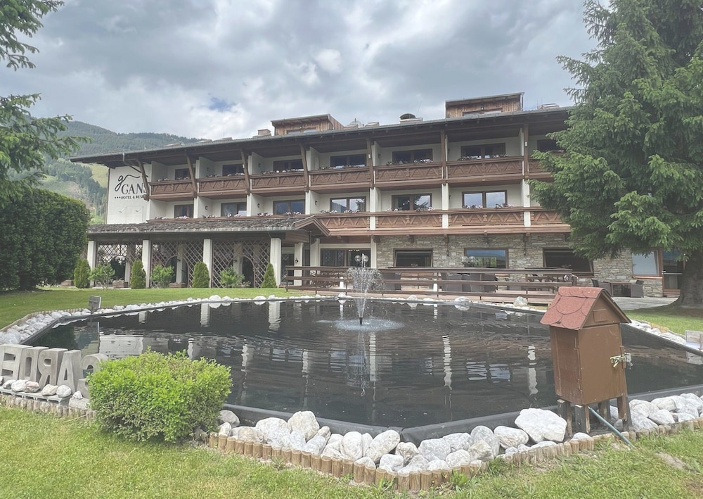 Gansl Hotel & Residences
