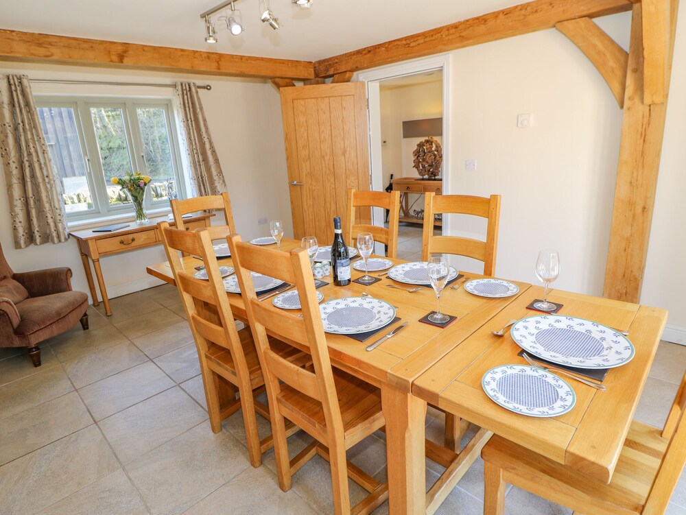 Oak Cottage