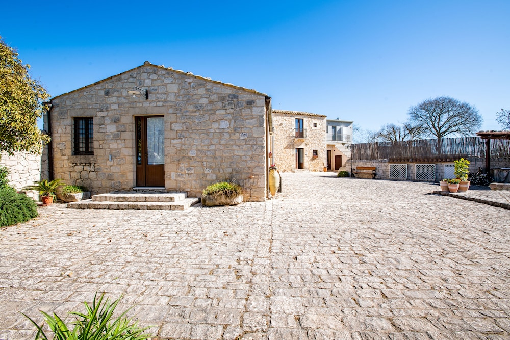 Borgo Monachella