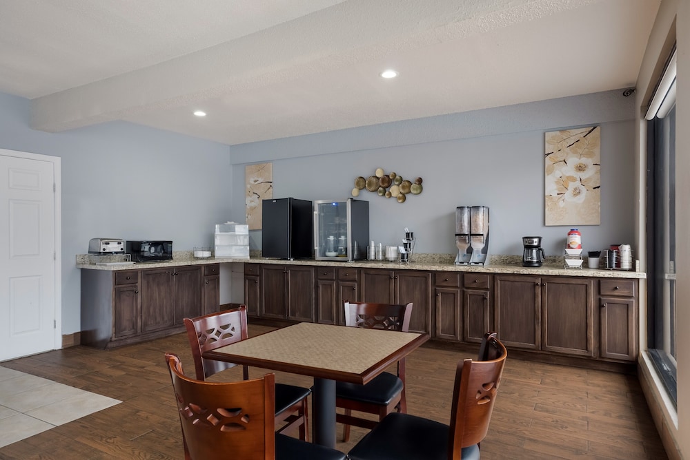 Spanish Trails Inn