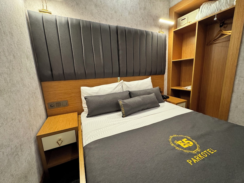 E5 Park Hotel - Image 21