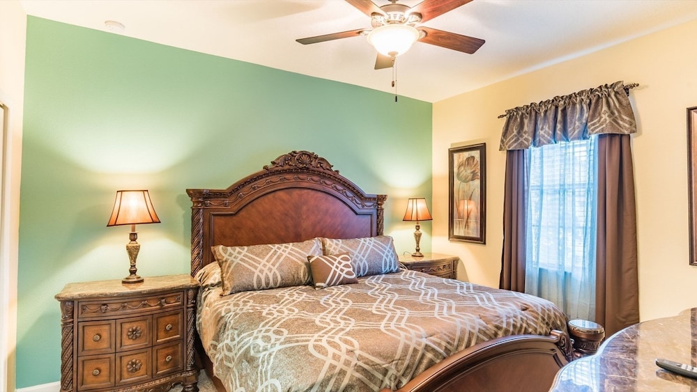 Championsgate Resort 8 Bedroom Pool Home with Spa 8 Home