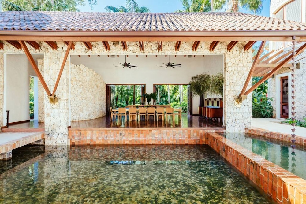 Private Beach Estate w Pool Elevator Chef Butler