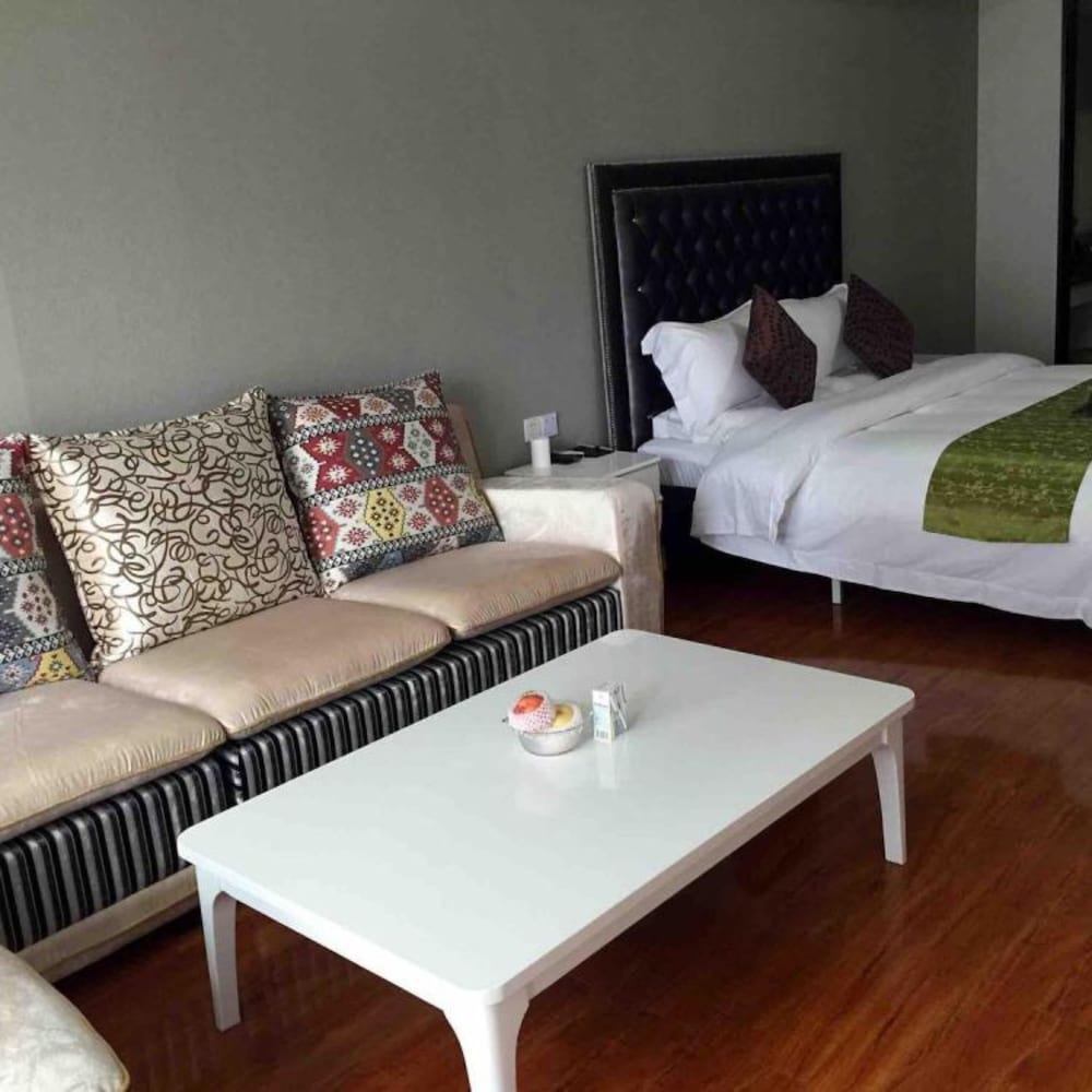 Guangzhou Bvlgari Apartment