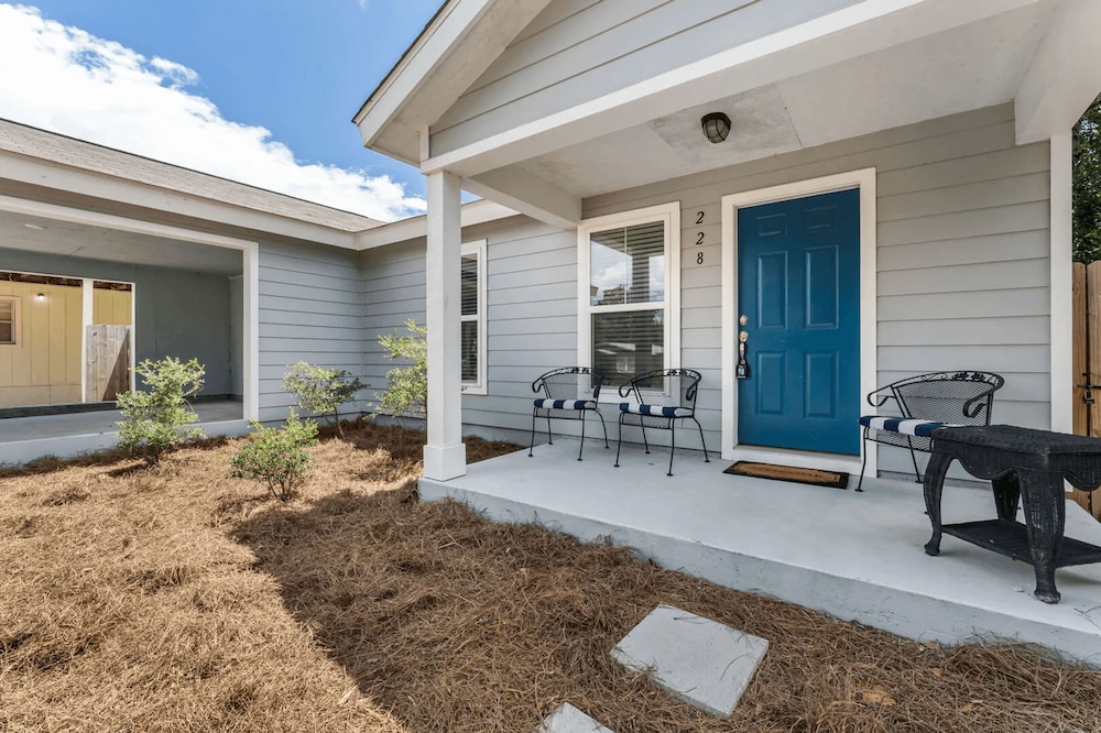 Ocean Oasis by Avantstay Block to Beach West PCB Pet-friendly