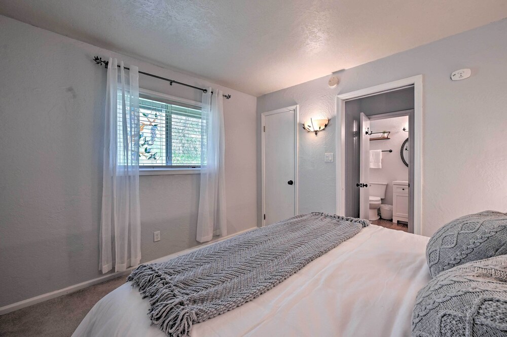 Payson Vacations - Bright Whispering Pines Home Near Scenic Hikes! - Property Image 4