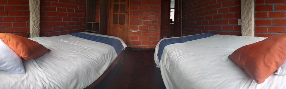 Erupcion Backpackers Hostel