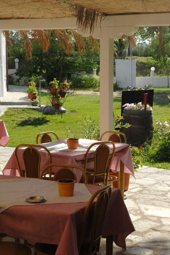 Xanthos Rooms