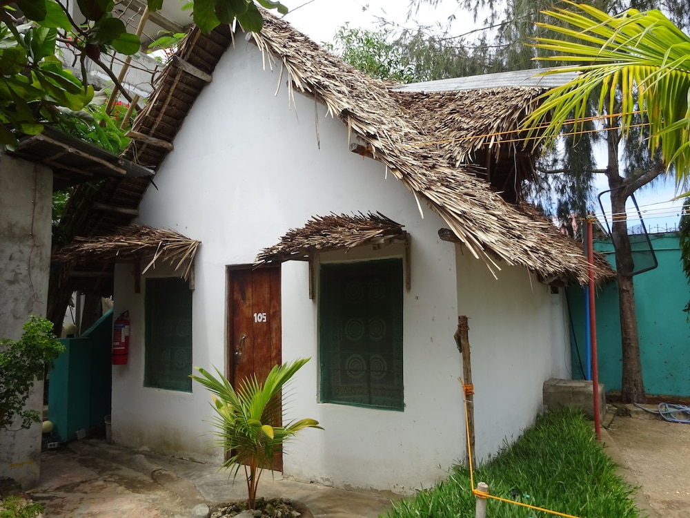 Homeland Swahili Lodge - Hostel