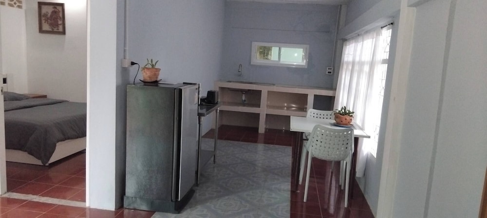 Greeneryhousekrabi52