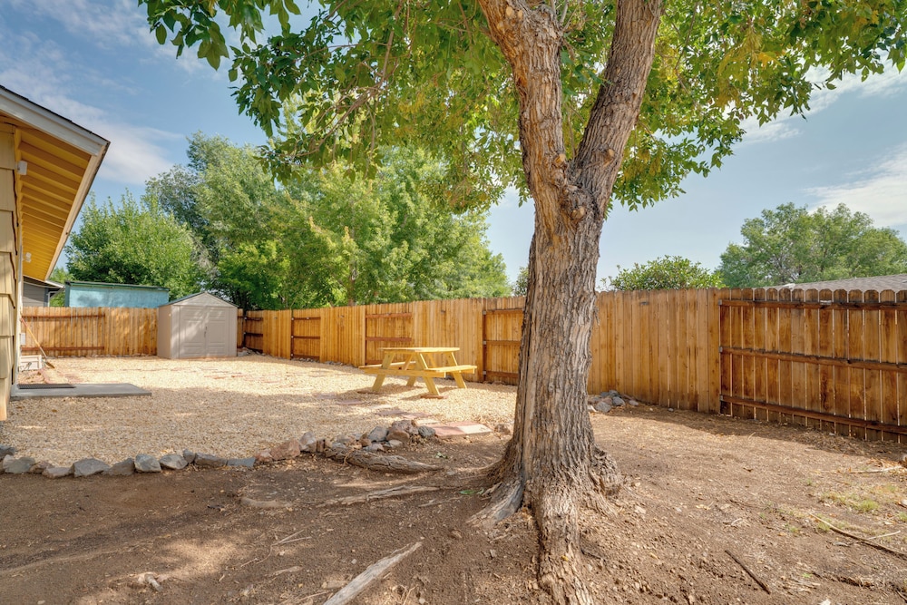 Quiet Home w/ Yard: 2 Mi to Mall & Sparks Marina!