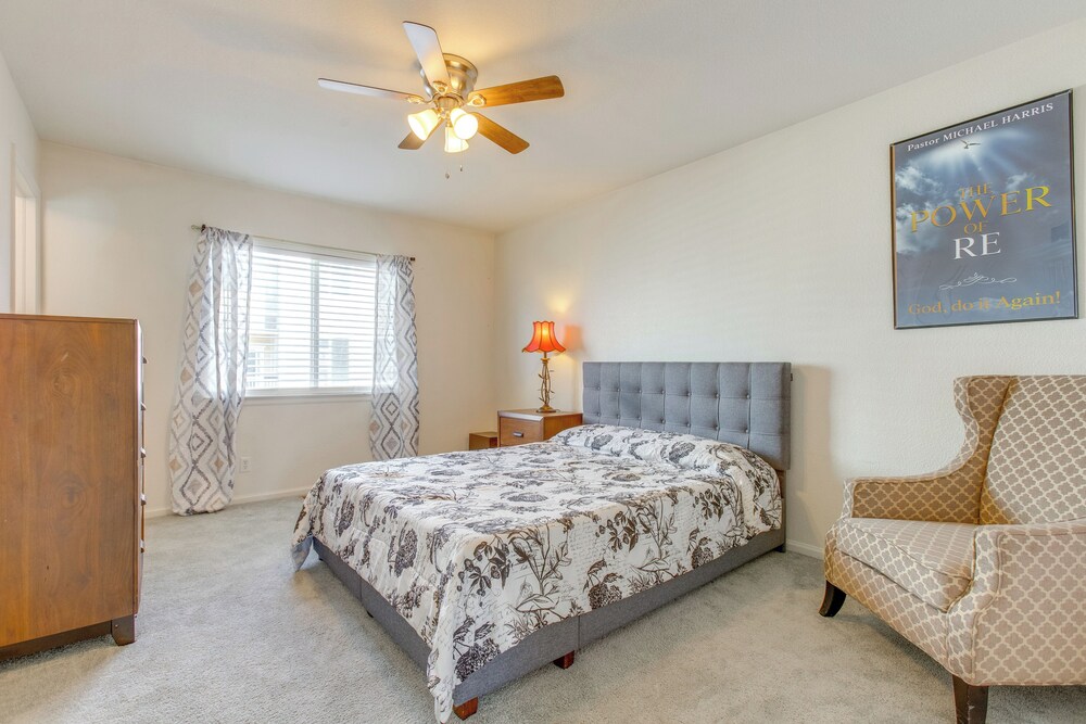 16 Mi to Dtwn Denver: Cozy Townhome w/ Patio!