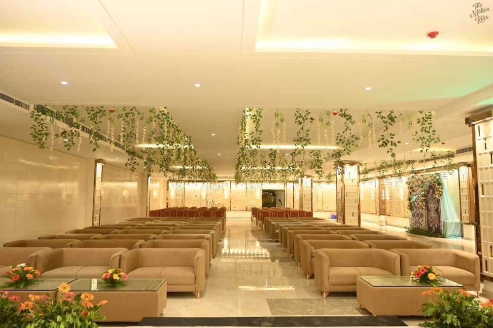 Solitaire Resort