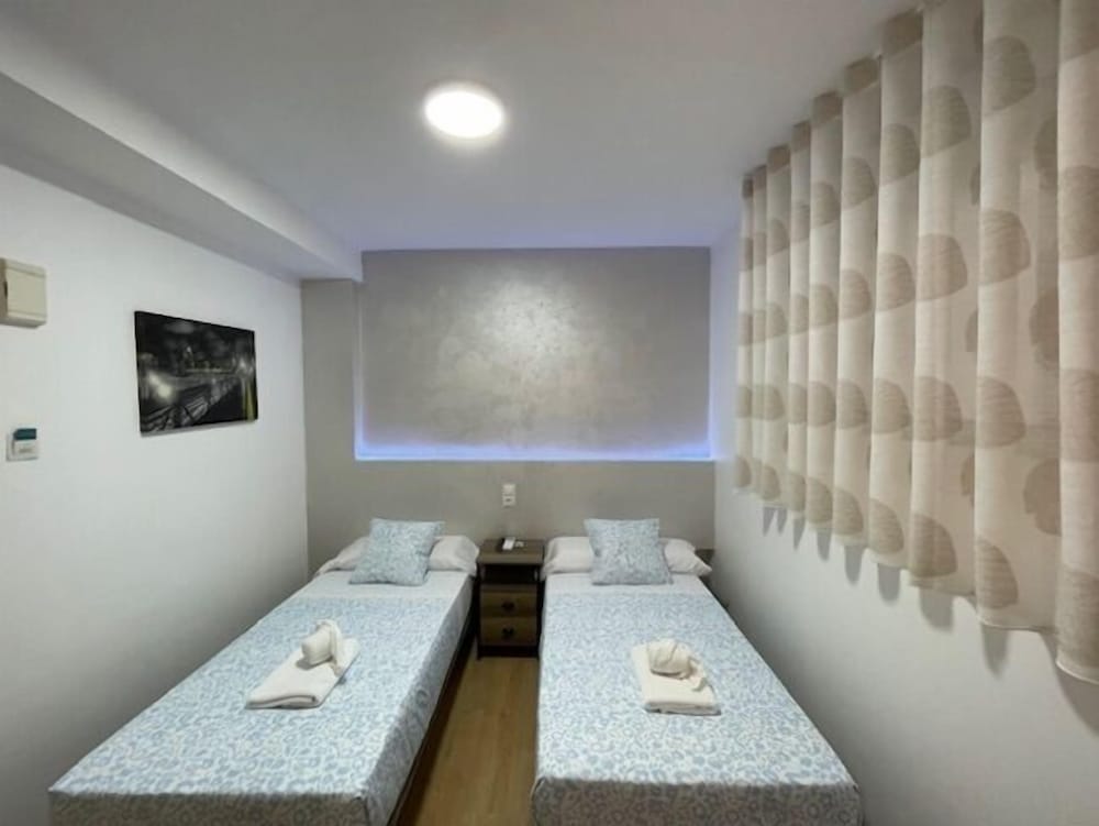 HOSTAL QUINTA SANTILLAN