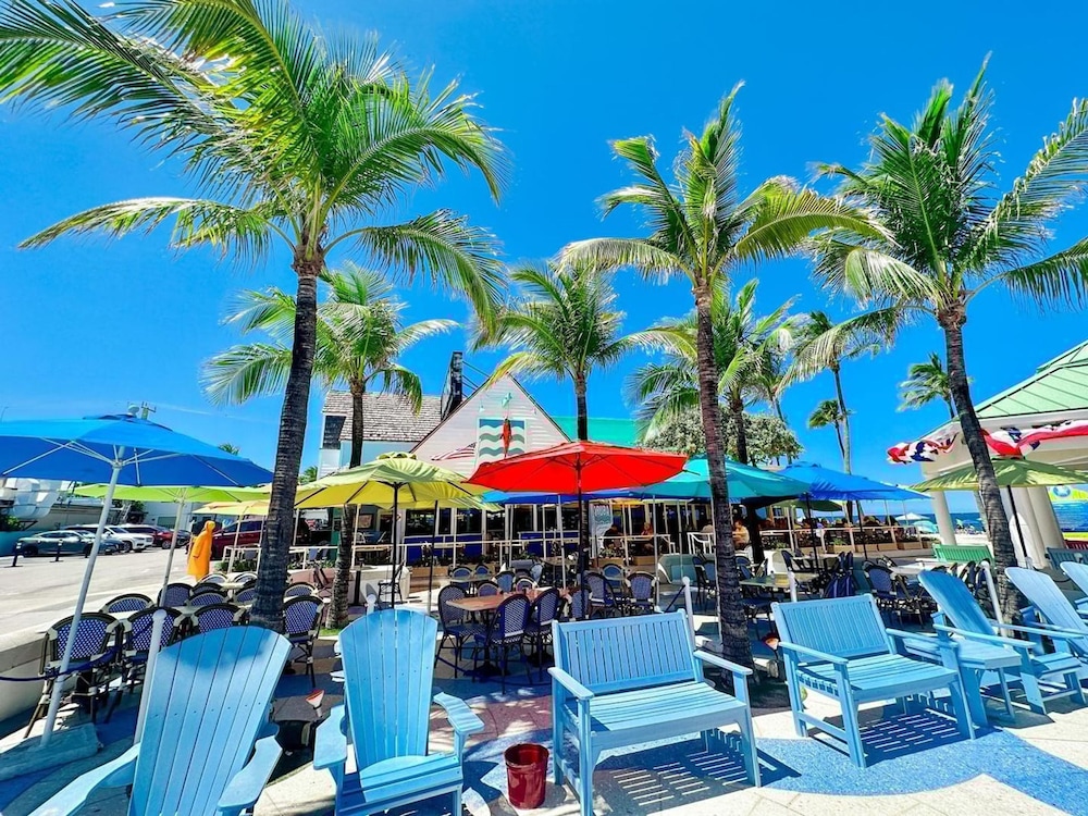 Beachfront Escape Pool Stunning Beach Views