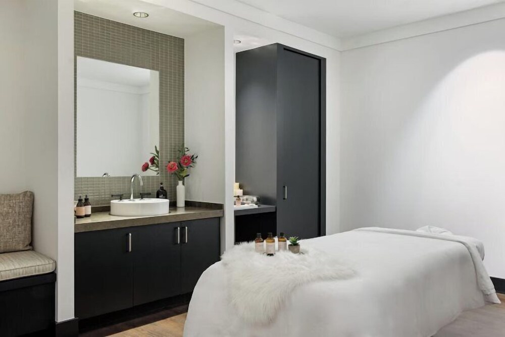 The Four Seasons, Vail - Luxury King Hotel Room