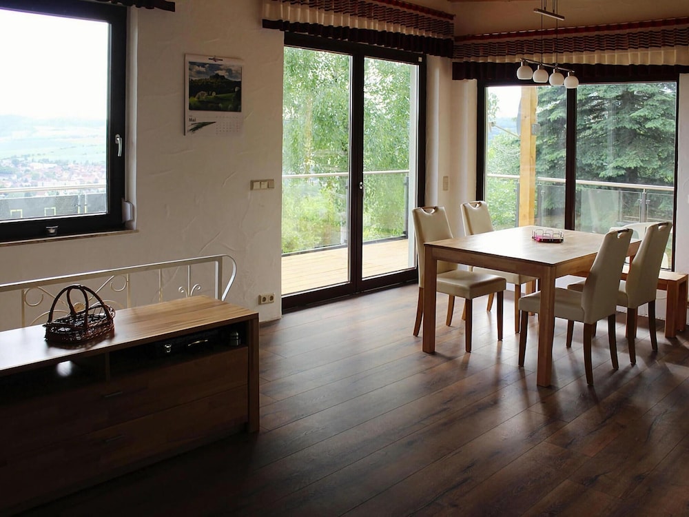 Attraktives Ferienhaus mit Balkon