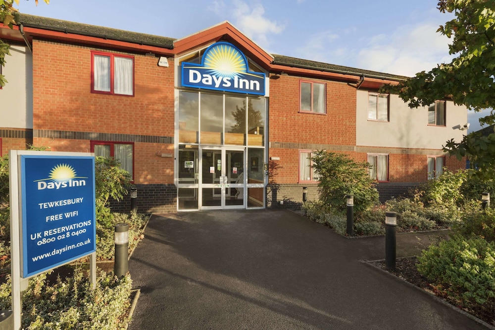 Worcester Vacations - Days Inn by Wyndham Tewkesbury Strensham - Property Image 2