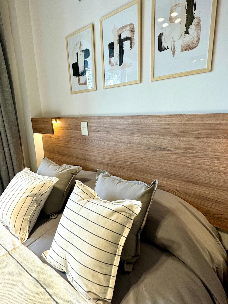 CloudBA Oro Soho Apartments