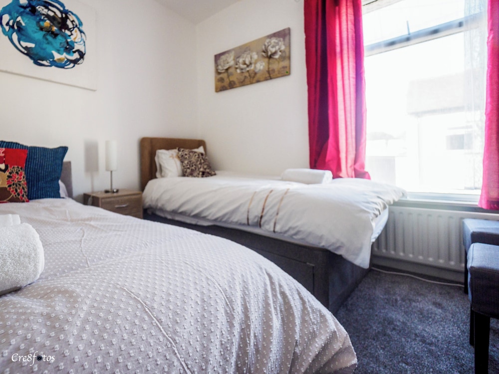 12 Cornwallis Lodge Family Room 2