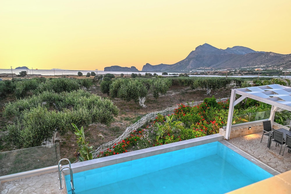 Koukis Villa With Sea View