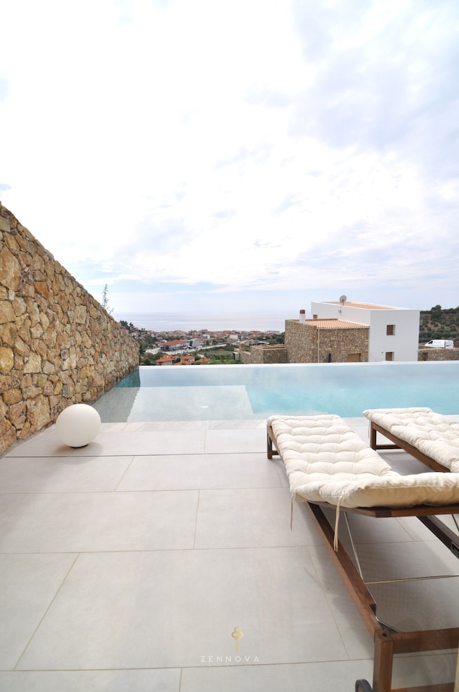Zennova 52 Villa Cueva