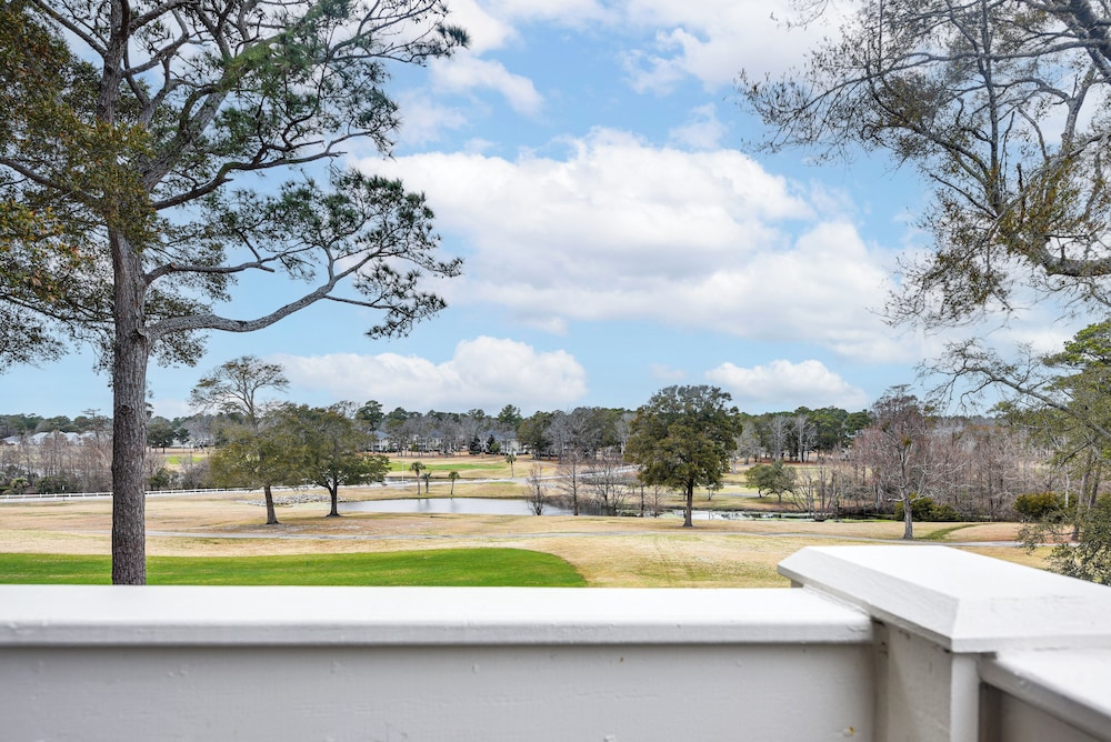 Golfer's Oasis 1 Mi to Ocean: River Creek II Condo