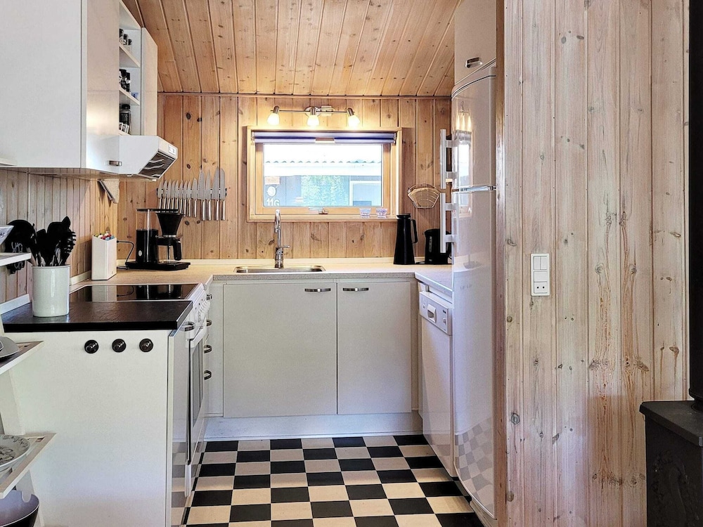 8 Person Holiday Home in Nexo-by Traum